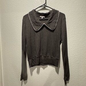 Gray Collared Sweater with White Trim